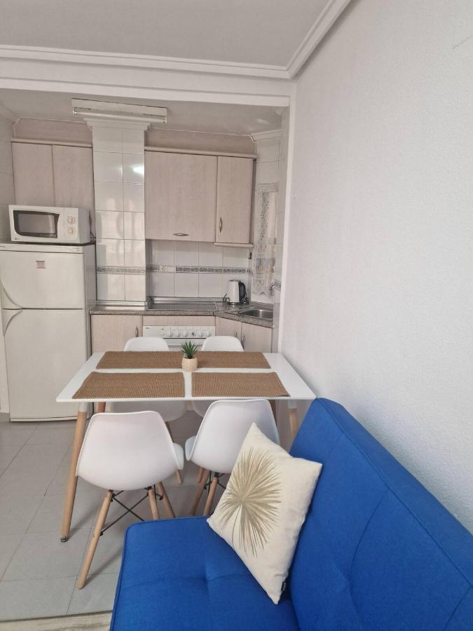 Almudena Apartments Torrevieja Luaran gambar
