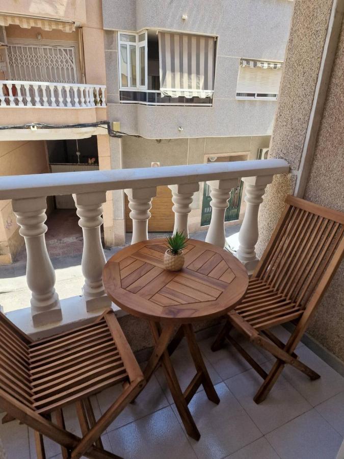 Almudena Apartments Torrevieja Luaran gambar